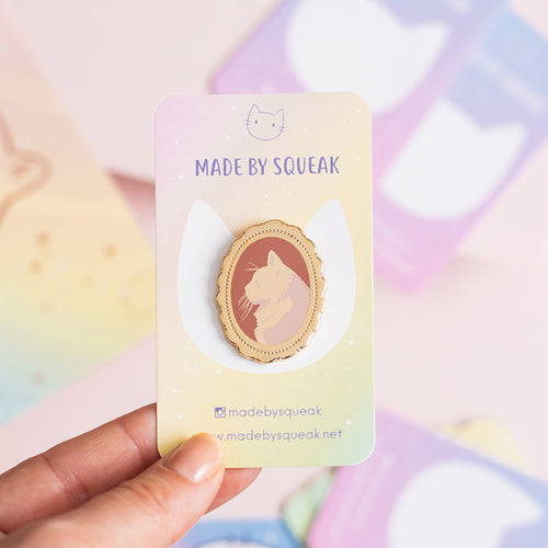 Cameo Cat - Enamel Pin
